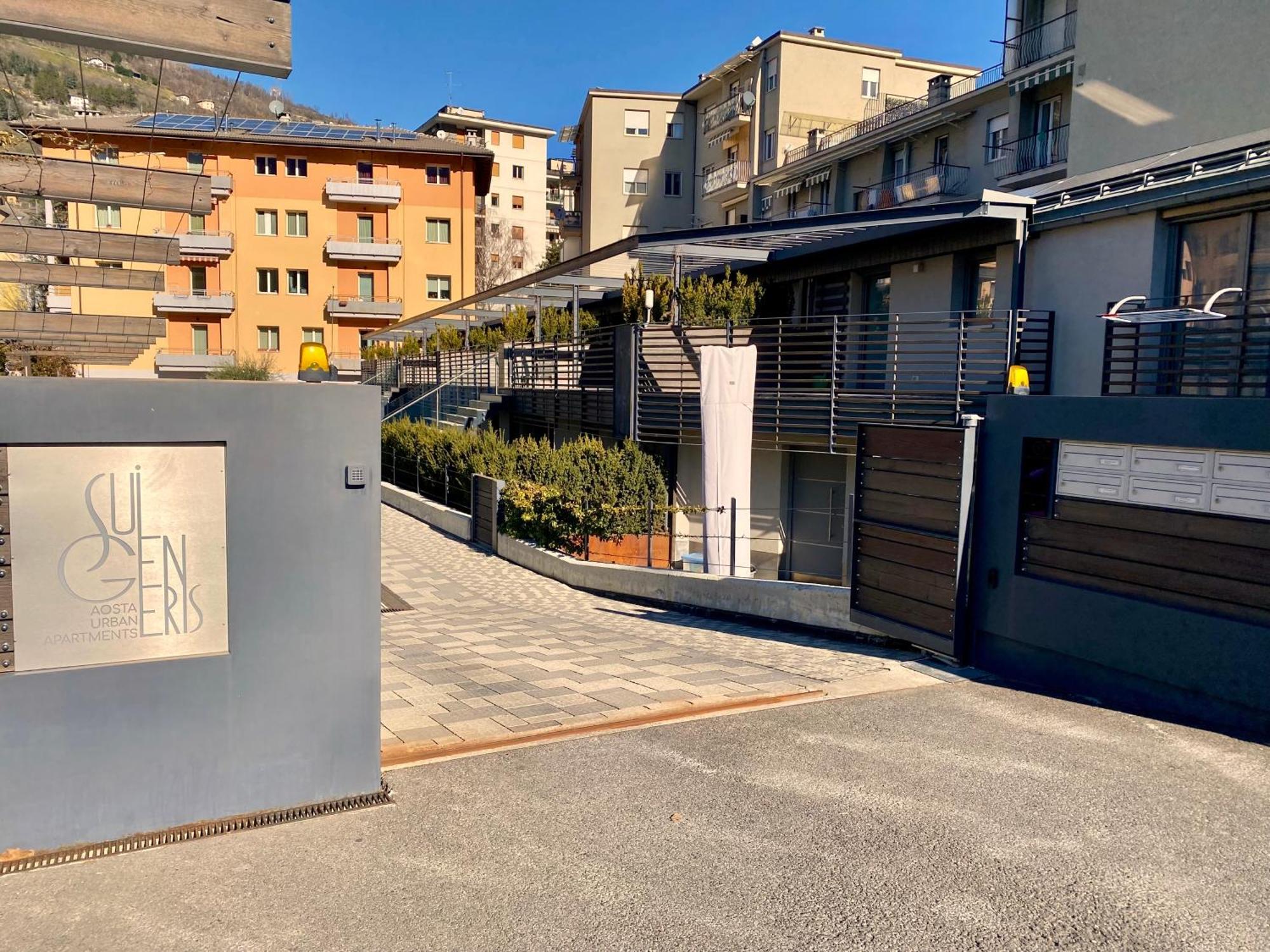 Sui Generis - Aosta Urban Apartments NOVITà STRUTTURA IN APERTURA Exterior foto